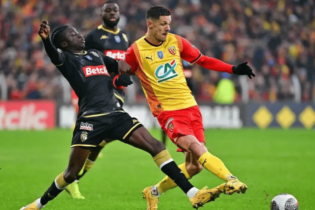 德甲前瞻：莱比锡红牛VS法兰克福 主场龙迎战疲惫之师！